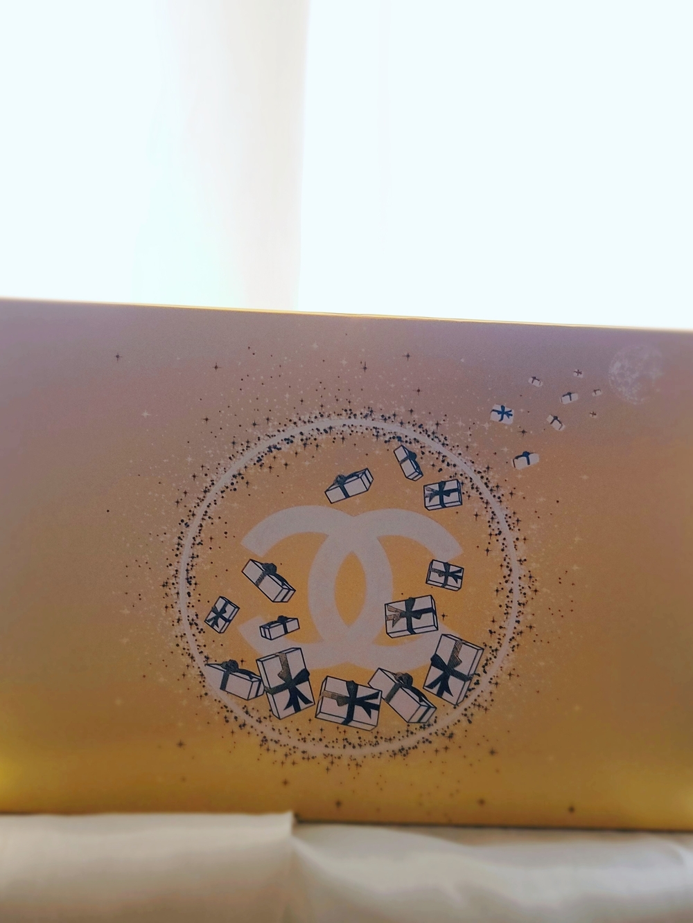 CHANEL Easy Come, Easy Glow - Picture 6 of 6
